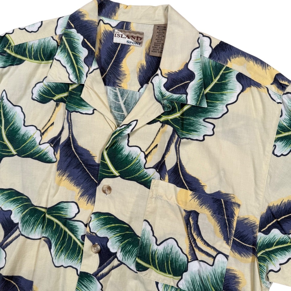 Island Sport‎ Tropical Hawaiian Shirt Button Up Short Sleeve Palm Tree Medium